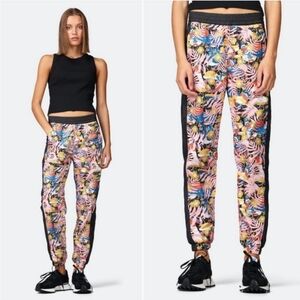 Nwt THE NORTH FACE Women’s Hydrenaline Floral Print Joggers